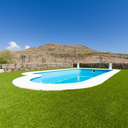Шале Salobre Private Pool Overlooking To The Golf Course- Pet Friendly Сан-Бартоломе